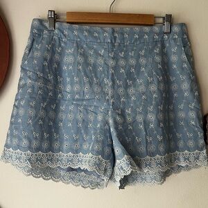Boutique EE:SOME embroidered eyelet shorts Women’s SIZE LARGE 100% cotton demure